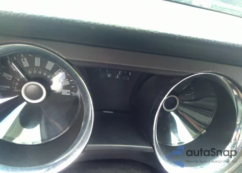 2014 Ford Mustang V6 z USA, uszkodzony, nr VIN 1ZVBP8EM6E5310742